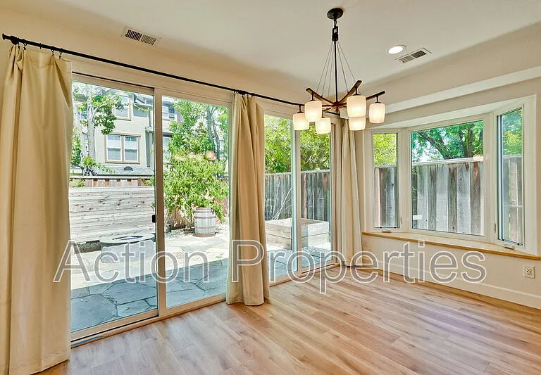 116 College Ave — Photo 5