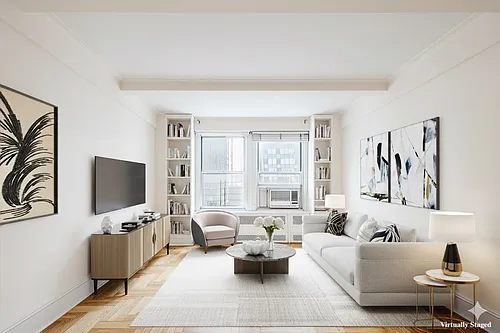 433 W 34th St Photo 1