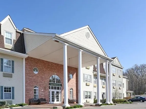 7206 Richmond Rd Building 7-206, West Milford, NJ 07480