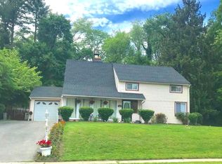 8811 Patton Rd, Wyndmoor, PA 19038