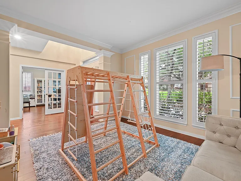 11222 Tracton Ln — Photo 9