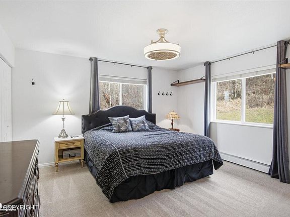 4th image of 21507 Tony Cir