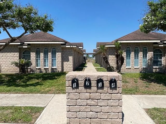 927 French Ave