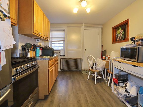 4th image of 808 Garden St #G
