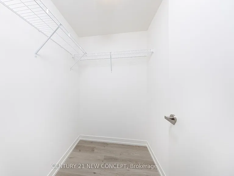 138 Downes St S #3011 — Photo 16