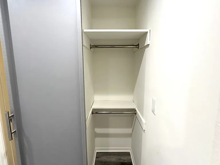 1706 Granville Ave #4E — Photo 11