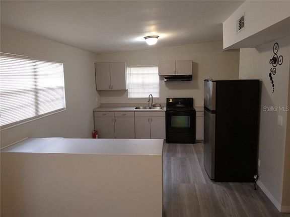 5th image of 5725 Avenue B