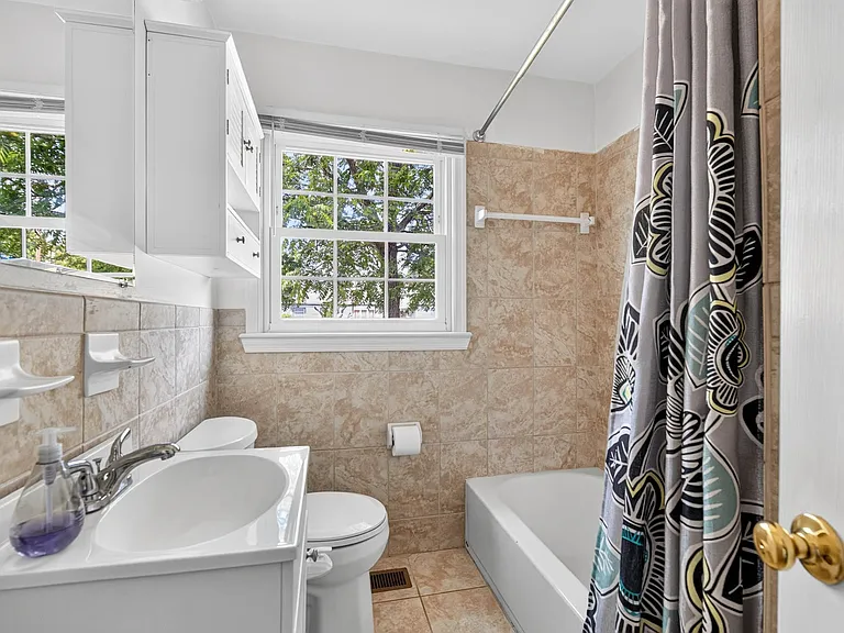 21 Aspenwood Dr — Photo 34