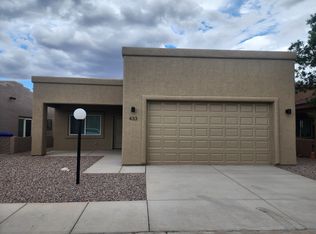 433 S Meadowood Ln, Sierra Vista, AZ 85635