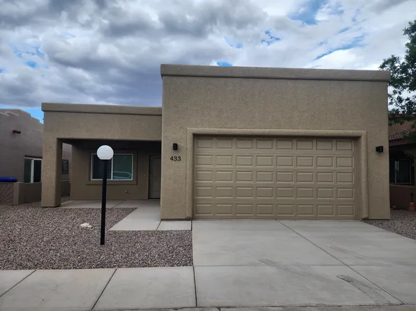 433 S Meadowood Ln, Sierra Vista, AZ 85635