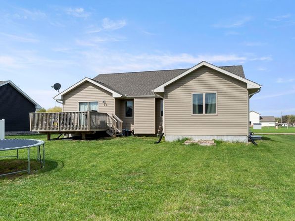 614 N 8th St, Dakota City, NE 68731