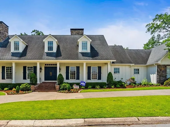 25 E Palisades Dr, Little Rock, AR 72207
