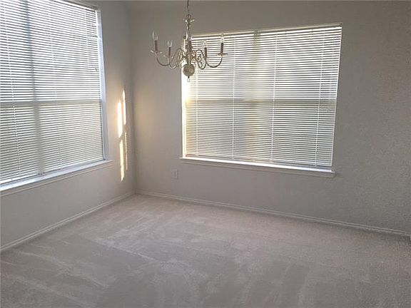 5th image of 213 Trailwood Dr