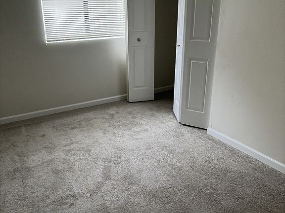 4th image of 1255 Cunningham Dr APT 1W