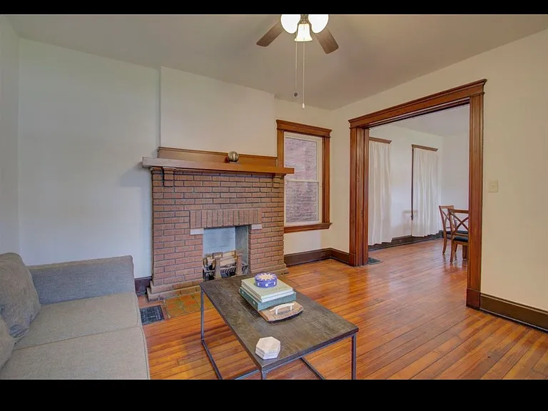 1209 Scott St — Photo 3