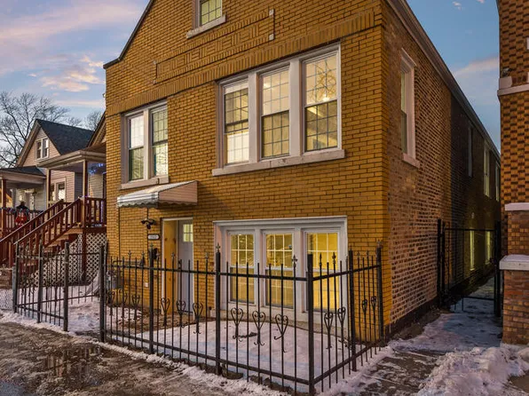 2512 W 69th St, Chicago, IL 60629