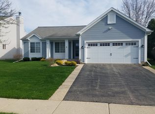 174 Suffolk Ln, Grayslake, IL 60030