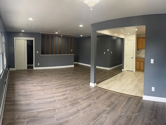 3rd image of 39 Stecher St Floor 2