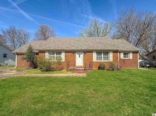 1608 Keenland Dr, Murray, KY 42071