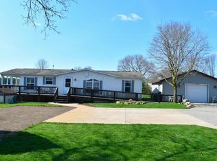 21618 Riverhaven Dr, Paris, MI 49338