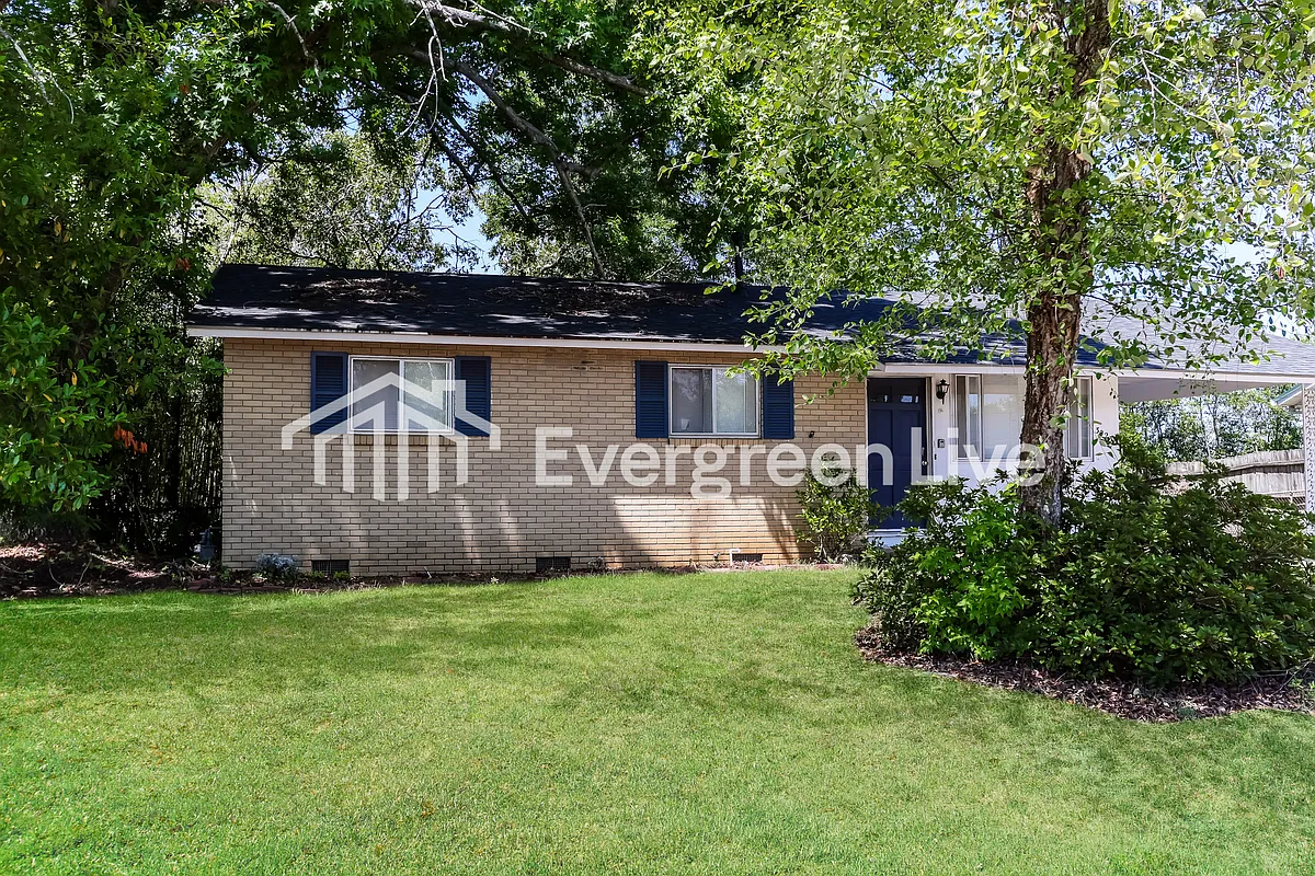 Building Photo - 3023 Jeanne Rd