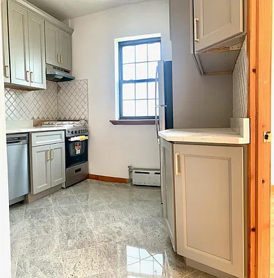 Rented by Apple Exclusive Realty Inc | media 11