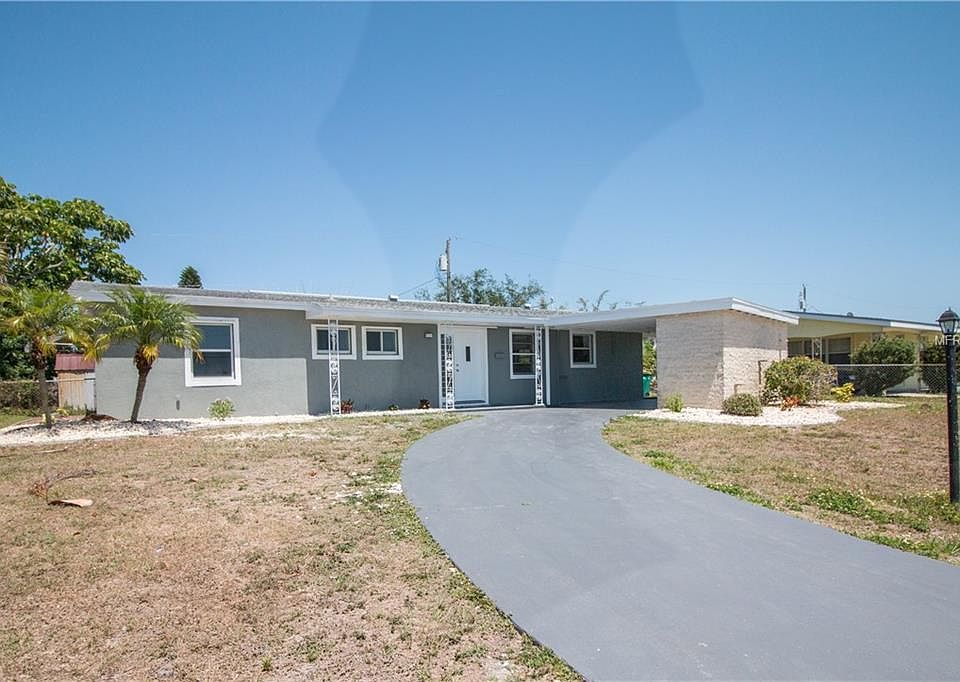 1st image of 21524 Edgewater Dr