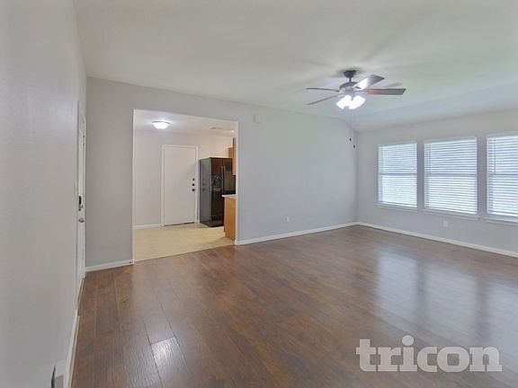 4th image of 10951 Royal Forest Dr