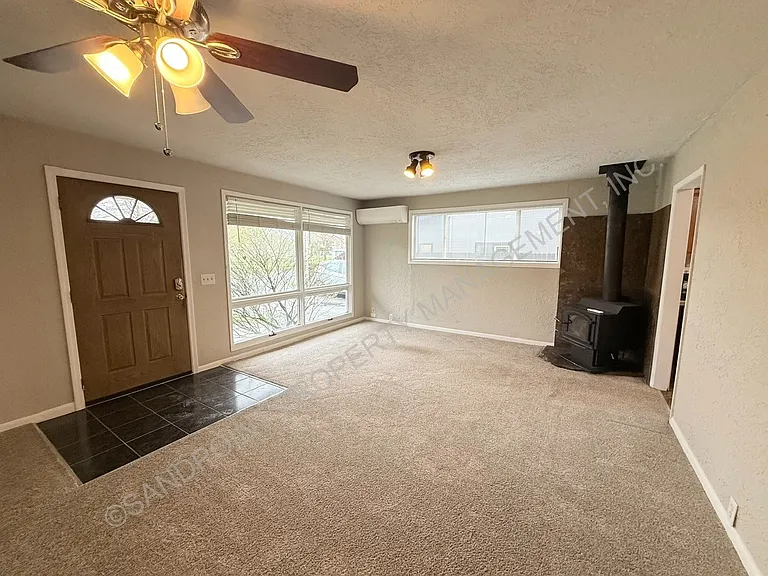 819 Hickory St — Photo 14