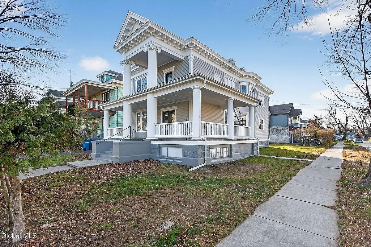 Building Photo - 42 Ten Eyck Ave #5