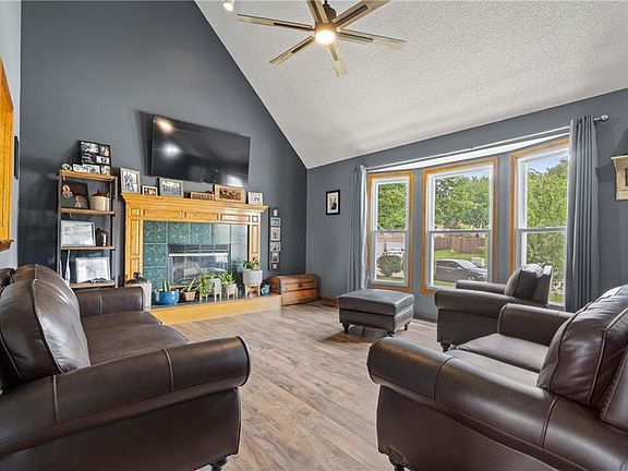 5th image of 4113 SW Washington Dr