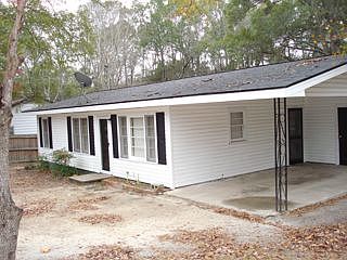1st image of 550 Cary Cir