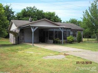 210 Gina Dr, Morrilton, AR 72110
