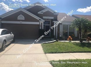 917 Summer Breeze Dr, Brandon, FL 33511