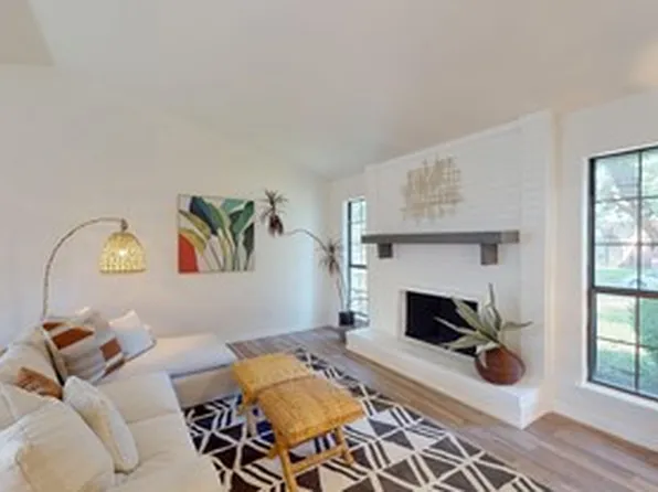 1249 Granada Ln, Lewisville, TX 75067