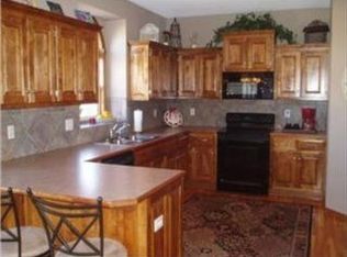 19631 W 97th St, Lenexa, KS 66220