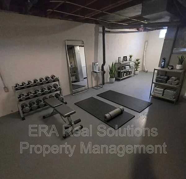 1706 Carstare Dr — Photo 6