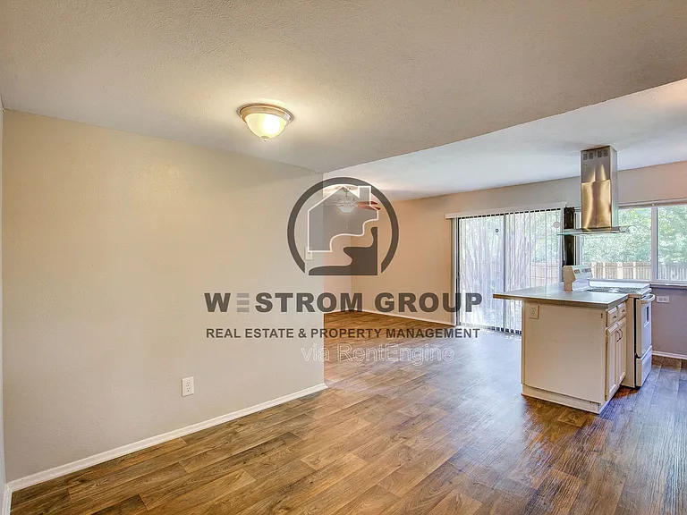 7801 Summerglen Rd — Photo 17