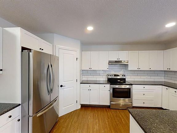 5th image of 11201 98th St #1