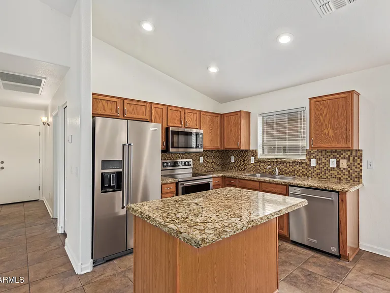 42346 W Sunland Dr — Photo 15