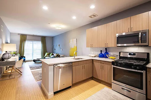 120 Park Plaza Dr Photo 1