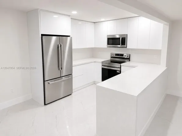 479 NE 210th Circle Ter APT 101-28, Miami, FL 33179