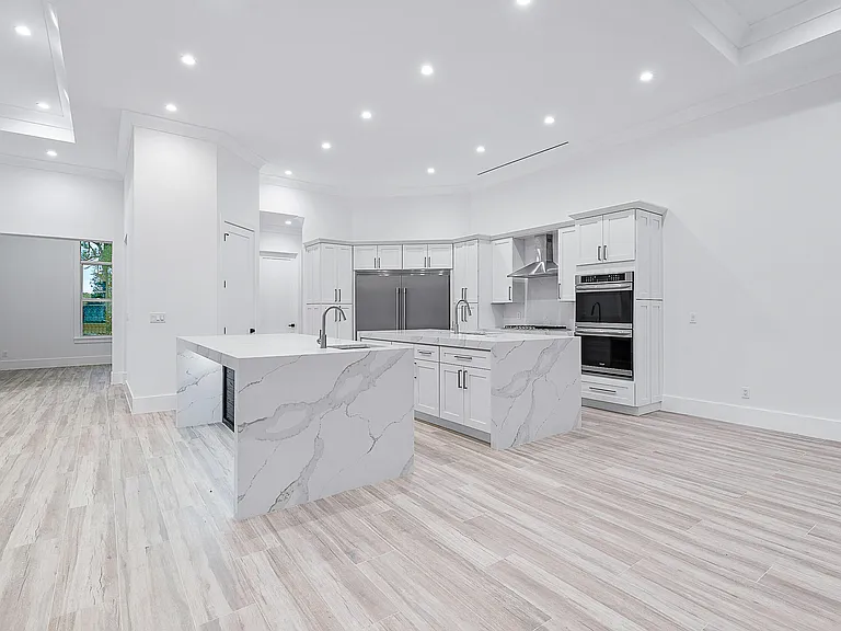 18211 SE Old Trail Dr W — Photo 25
