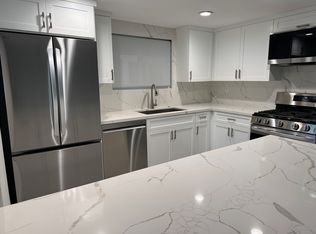 206 Lugonia St #A, Newport Beach, CA 92663