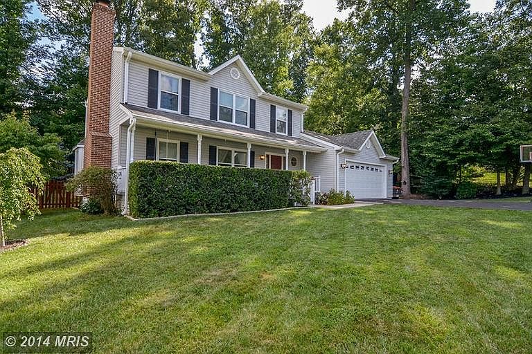 1st image of 10 Parkwood Ct