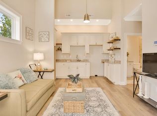 1105 S Hickory St #102, Chattanooga, TN 37404