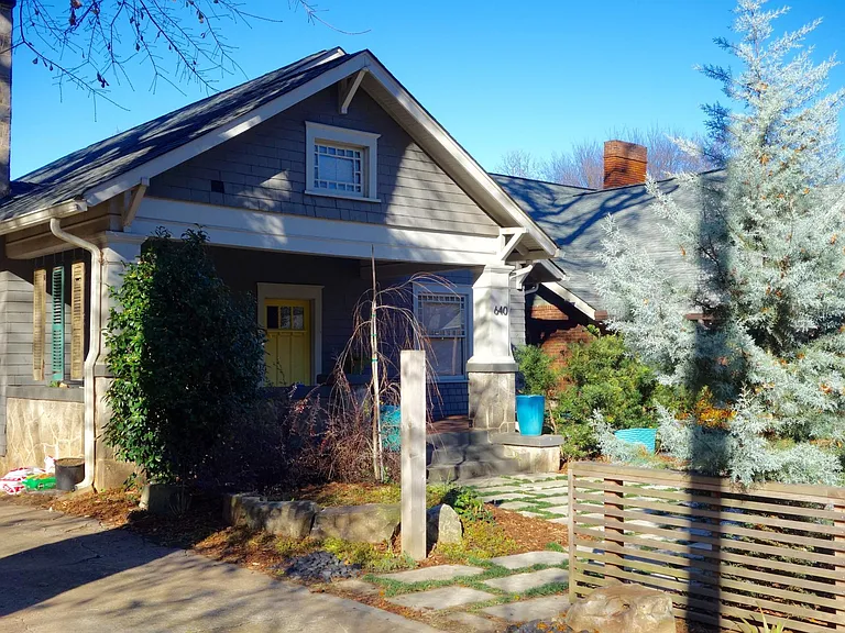 640 Linwood Ave NE — Photo 4