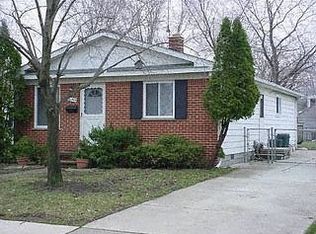 26584 Palmer Blvd, Madison Heights, MI 48071