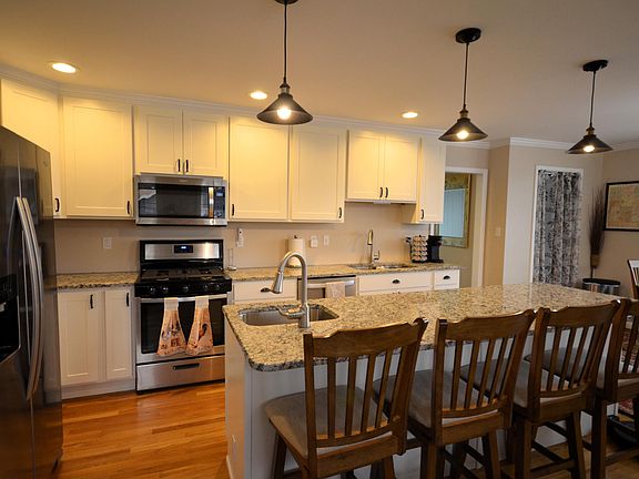 2nd image of 58864 River Heights Dr