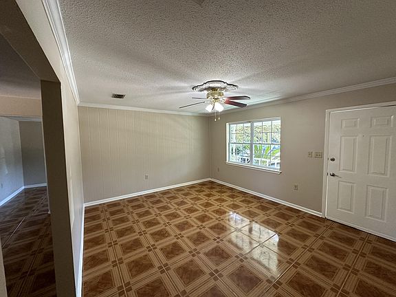 5th image of 630 W Miracle Strip Pkwy